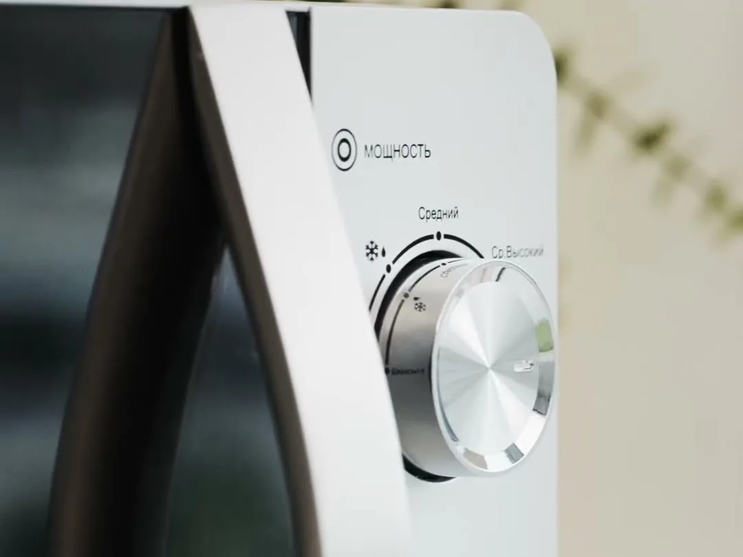 LORETTO's Ideal Microwave: Simplicity and Style in Your Kitchen